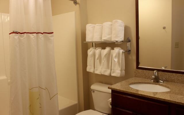 Hawthorn Suites by Wyndham Madison Fitchburg