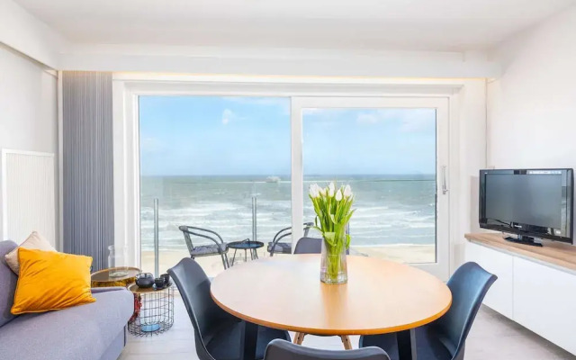 Appealing Apartment With Sea-view