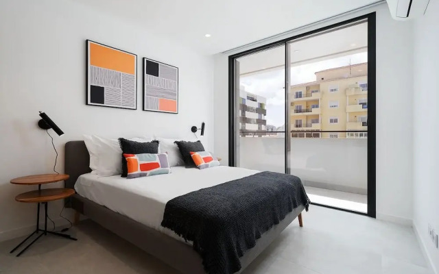 Lagos Deluxe 1 With Pool by Homing