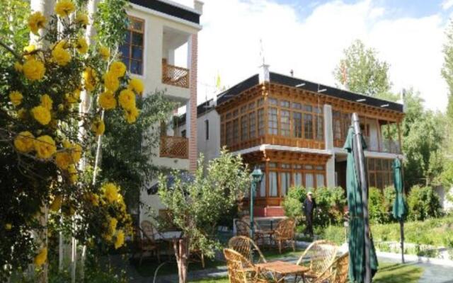 Hotel Ladakh Greens
