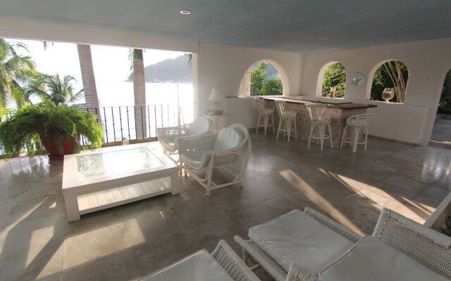 Villa en Acapulco con playa, Pichilingue Diamante