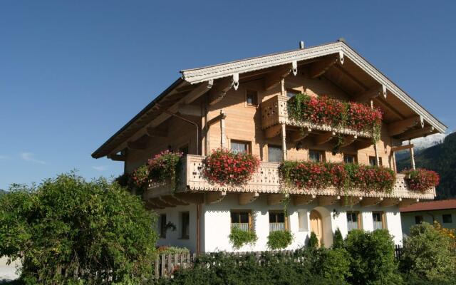 Apartment in Bramberg With a View of the Mountains