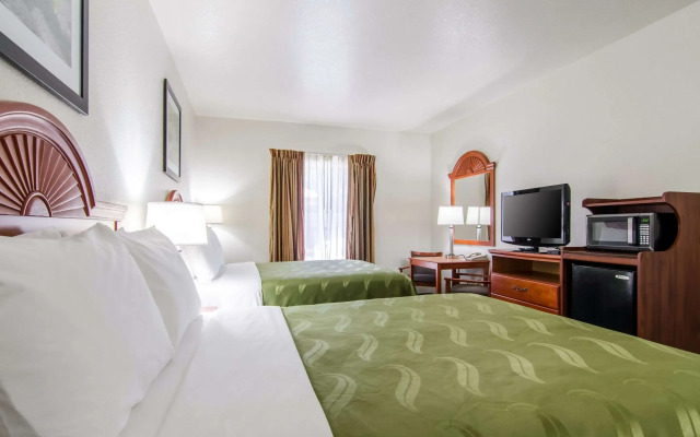 Quality Inn Junction City - Near Fort Riley