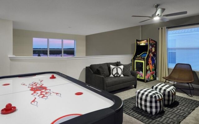Luxury 5 bedroom home with private pool