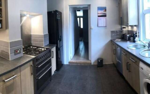 Inviting 3-bed House in Beckenham