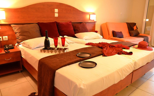 Belussi Beach Hotel & Suites