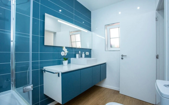 Luxury Picadeiro Apartment by Rent4all