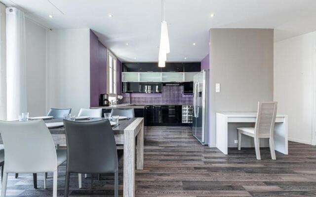 Large 2 Bdrs apartment Down Town - AC