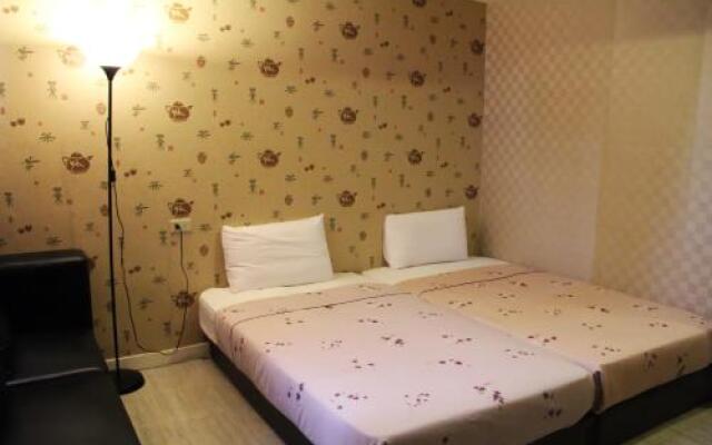 Easy Stay Ximen Guest House