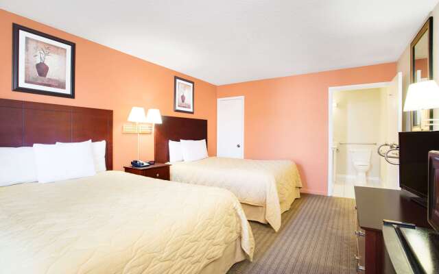Super 8 by Wyndham Defuniak Springs