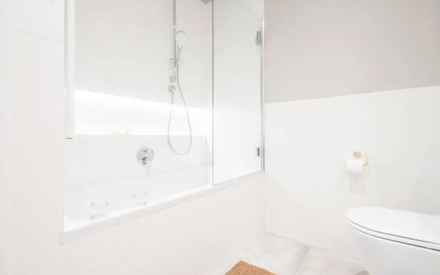 oompH Warsaw Central STREET ART Apartments