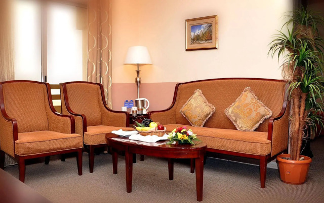 City Hotel