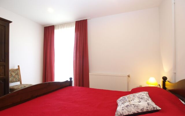 Apartments Dragica 1251