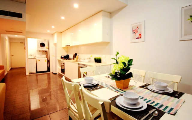 Spacious Apartment Central Location
