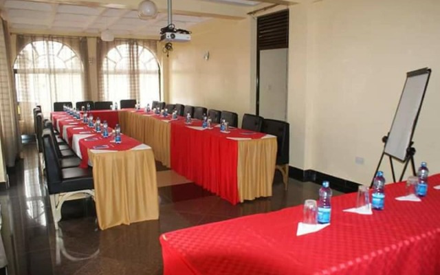 Elsa Hotel