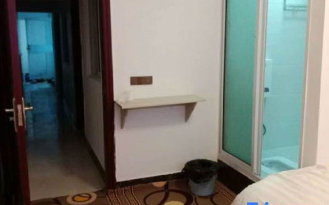 Zhenxiong Yayi Hotel