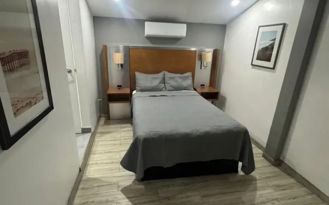 Hotel Colonial Inn