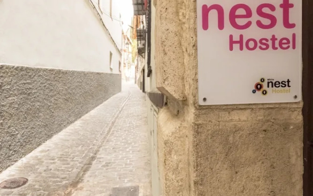 White Nest Hostel