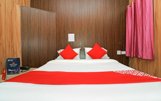 OYO 24700 Hotel Mahalaxmi Palace