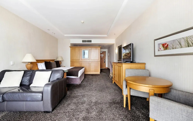 Gold Tower - Surfers Paradise 1 Bedroom 1819