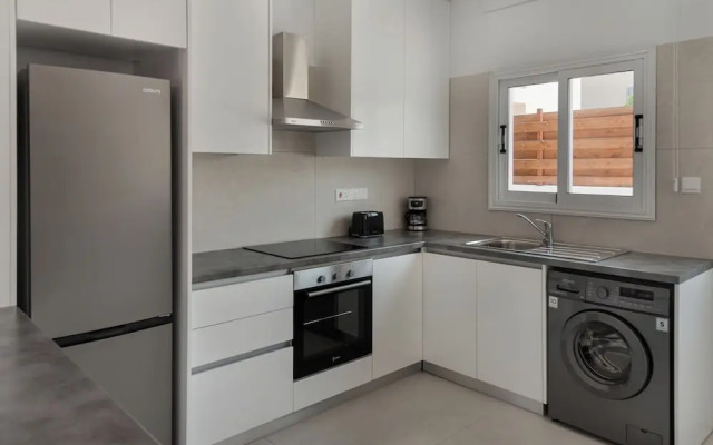 Phaedrus Living Olga Residence