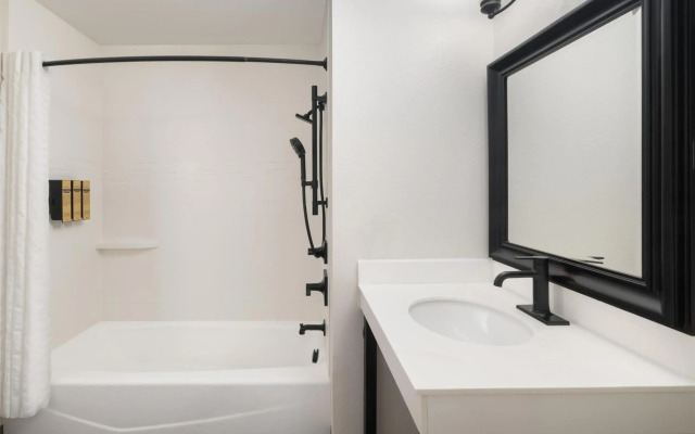 Best Western Plus Frontier Inn