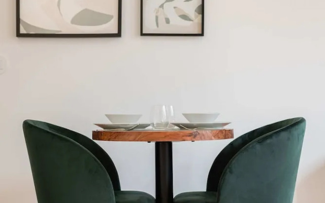 Liiiving in Porto - The Prestige Apartment 1F