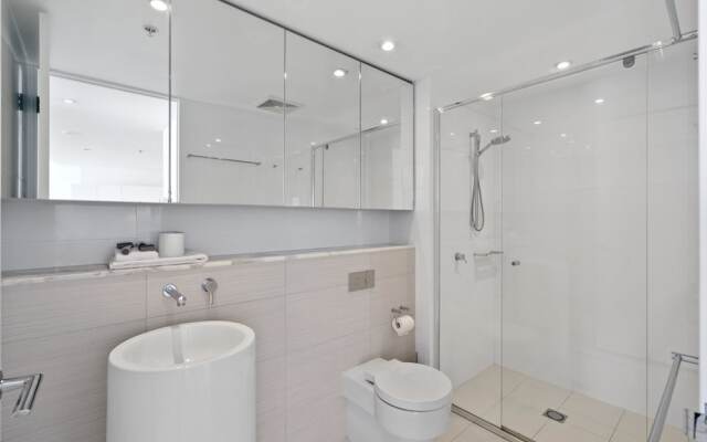 Oracle Broadbeach Apartments