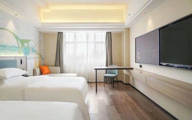 yi xuan hotel - bus station