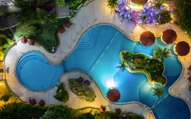 Summer Beach Seaview Hotel