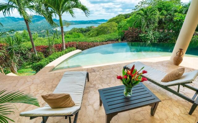 Hacienda-style Villa With Pool and Sweeping Ocean Views Above Potrero