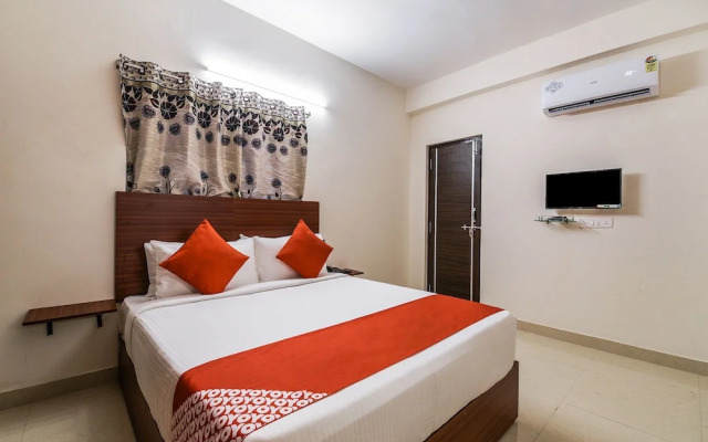 OYO 16469 Pramukh Hotels