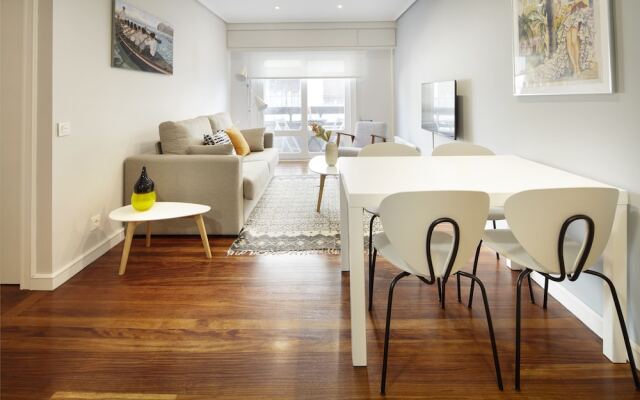 Be Bop Apartment by FeelFree Rentals