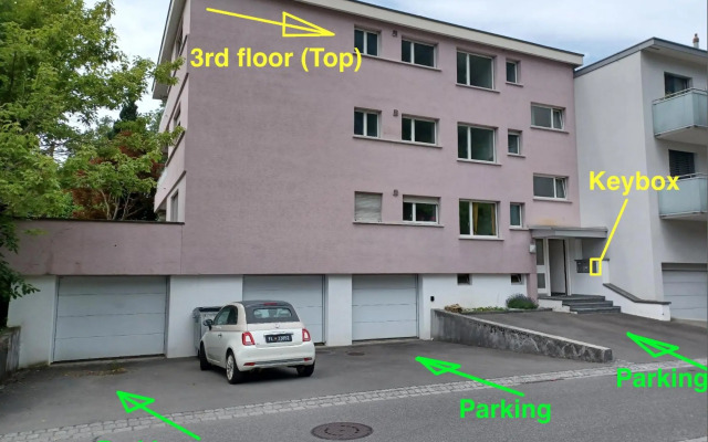 Schöne grosse Attika-Wohnung im Zentrum von Vaduz inkl. Parkplatz