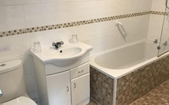 Sunningdale Apartments