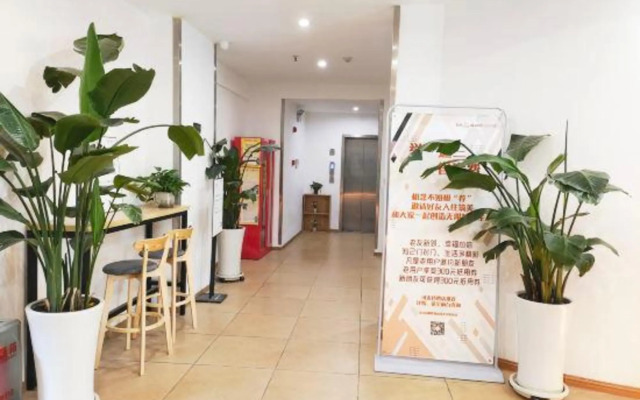 Zhumei Impression Hotel apartment (Qingdao Licang District government store)