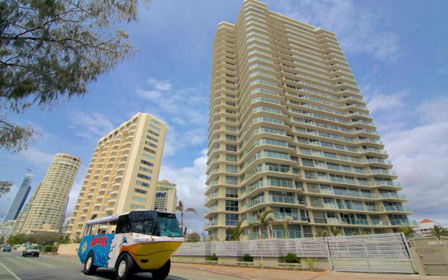 Hi Surf Beachfront Resort Apartments