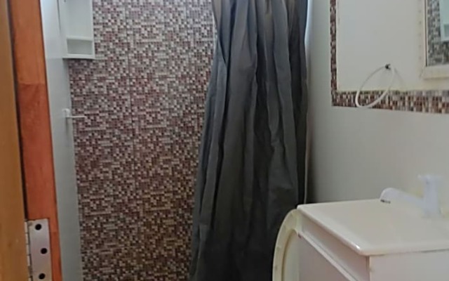 Casa enteira con piscina compartilhada