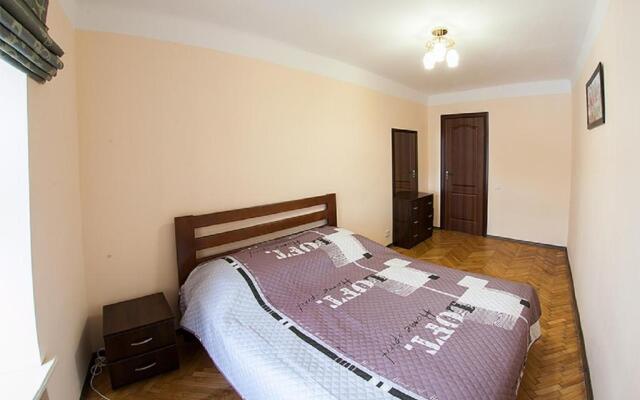 Apartament on Virmenska 12\10