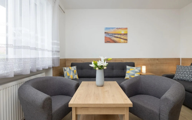 Villa Szamotulanka by Renters