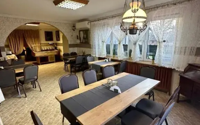 Zajazd Restauracja Derby