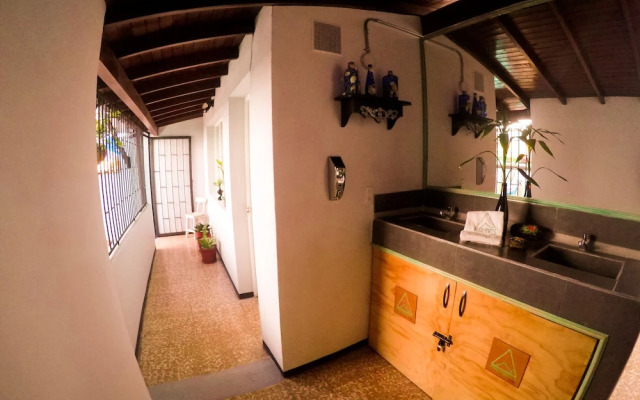 Pandora's House Coliving community, Strategic location, High Performance Wifi