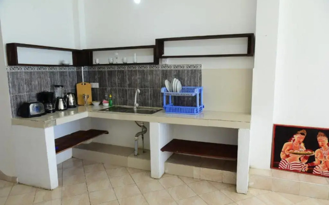 Happy Tuna Beach Hostel