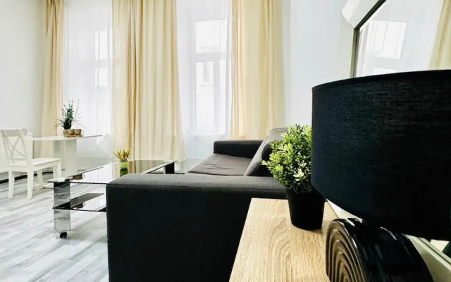 Beautiful Studio Apt Near Rathausplatz