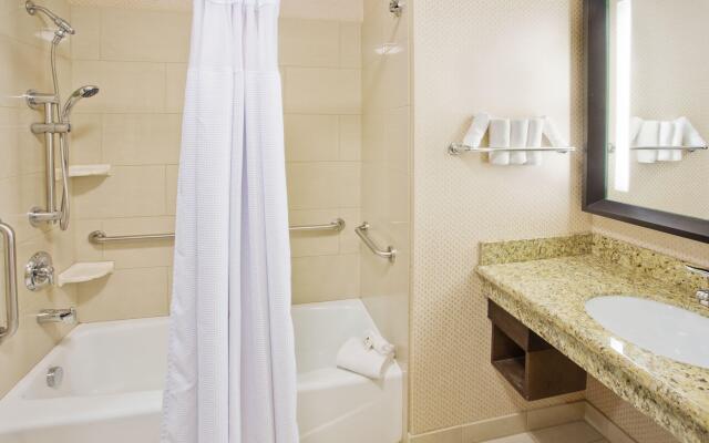 Crowne Plaza Anchorage Midtown by IHG