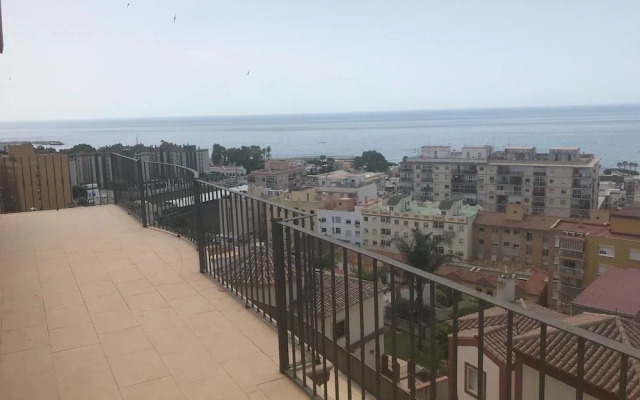 Rooms in Seafront Villa