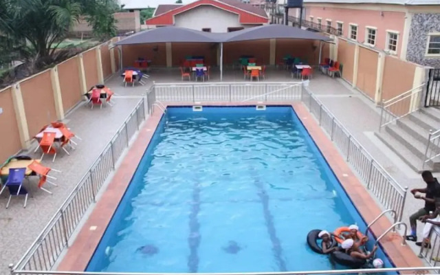 Cacid Hotels