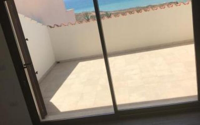 Sunshine Luxury Seafront House - S'arena Scoada