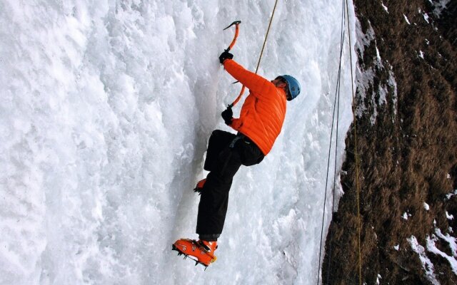 Modern Apartment Near Ski Area in Niedernsill