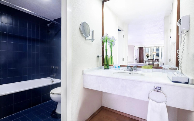 Exe Suites San Marino Hotel